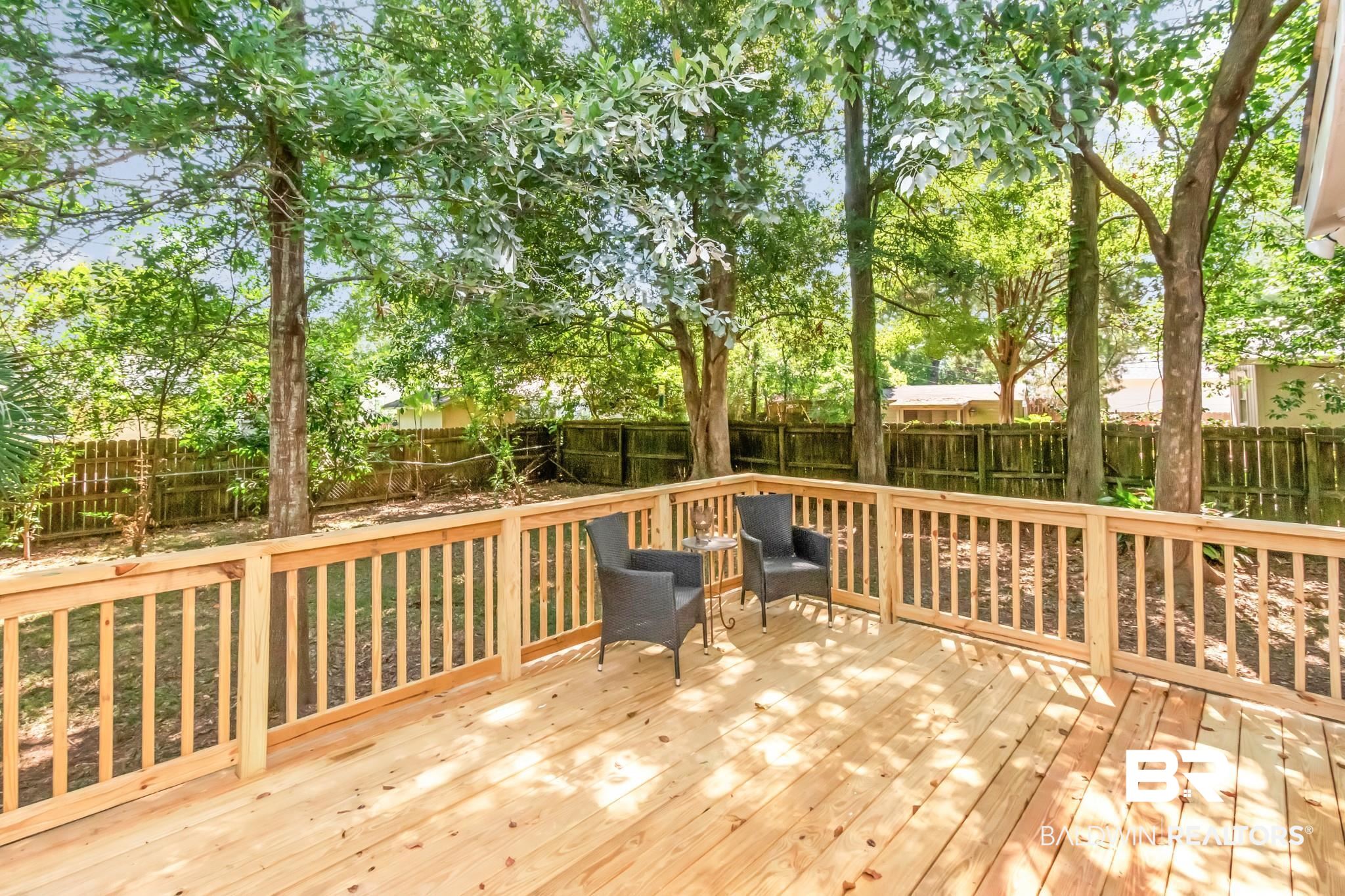 26 South Hathaway Road Mobile, AL 36608 - Photo 2 of 27