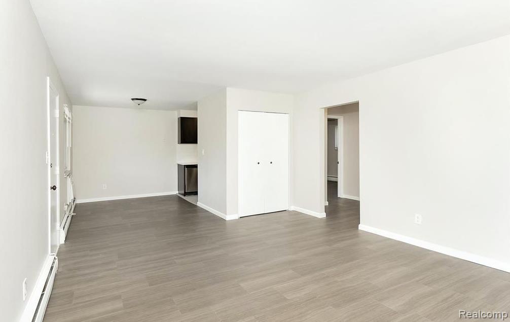 3330 Greenfield Road, Unit 22 Royal Oak, MI 48073 - Photo 3 of 13