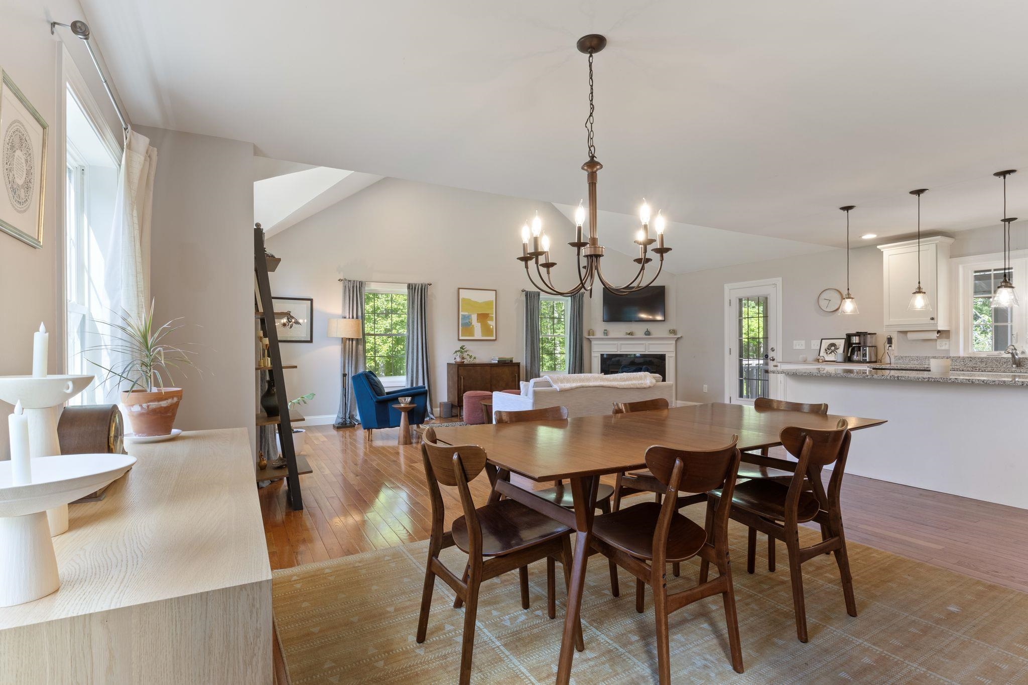 218 Grant Road Newmarket, NH 03857 - Photo 6 of 55