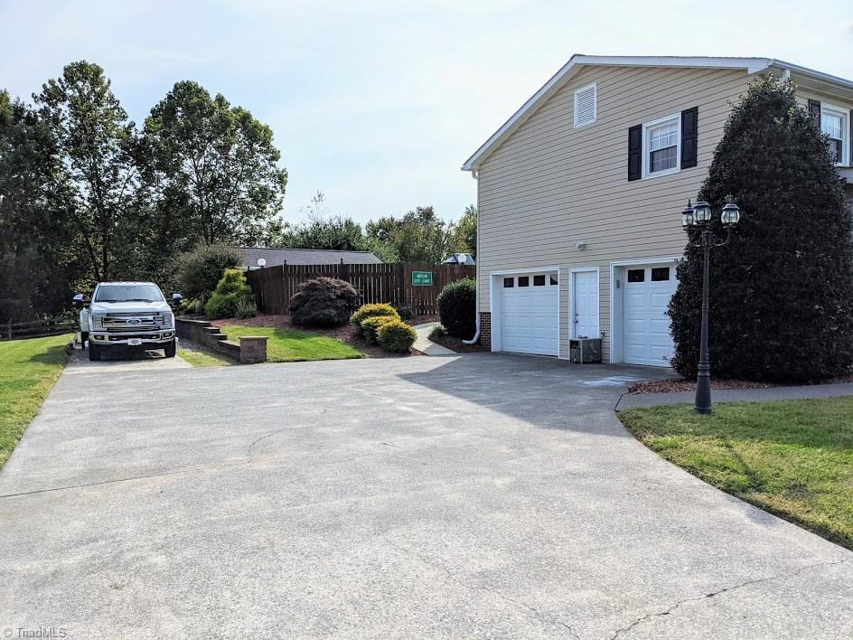 912 Mountain View Road King, NC 27021 - Photo 36 of 41