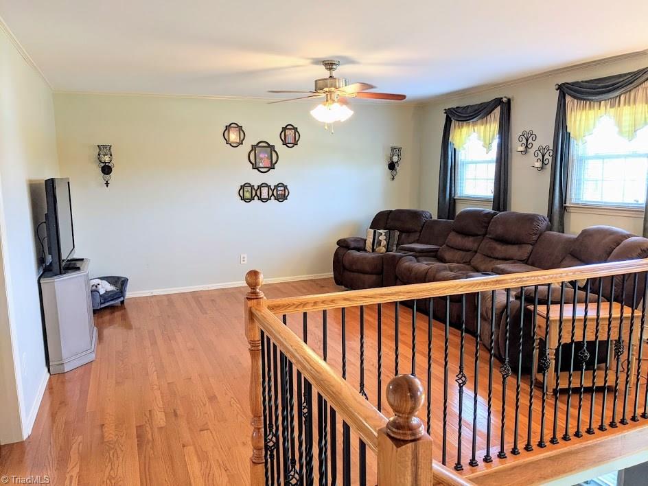 912 Mountain View Road King, NC 27021 - Photo 5 of 41