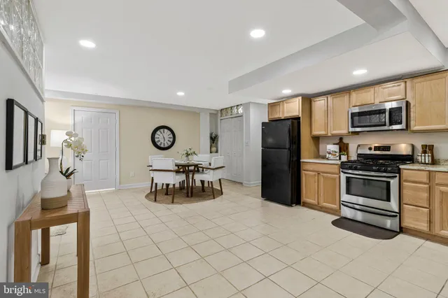 $569,000 | 5406 Connecticut Avenue Northwest, Unit 105, Washington, DC 20015