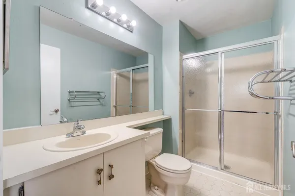 $409,000 | 407 Lancaster Court, Piscataway, NJ 08854