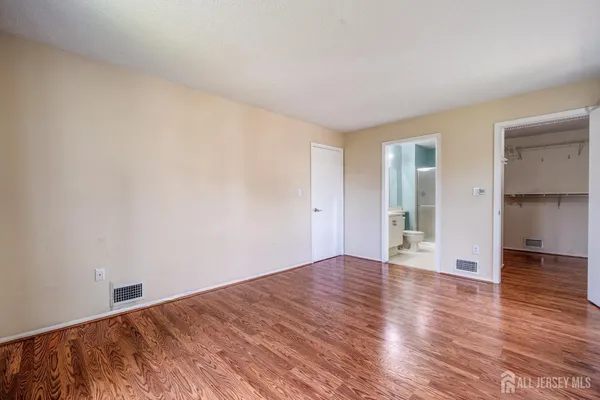 $409,000 | 407 Lancaster Court, Piscataway, NJ 08854