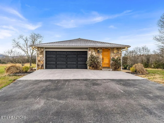$1,200,000 | 1271 Whitaker Road, New Market, TN 37820