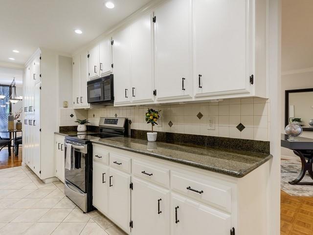 2040 West Middlefield Road, Unit 11 Mountain View, CA 94043 - Photo 9 of 24 Gallery Image 9