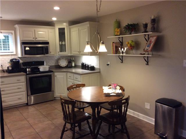 4600 Sango Road Clarksville, TN 37043 - Photo 6 of 19 Remodeled Kitchen