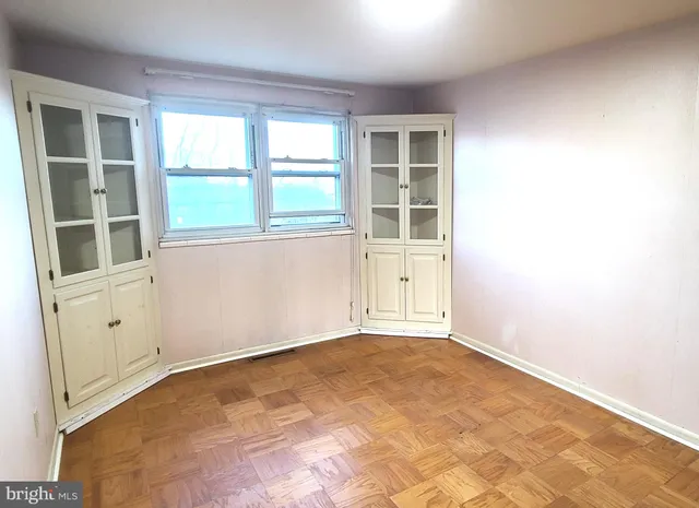 $2,100 | 934 Regina Drive, Baltimore, MD 21227