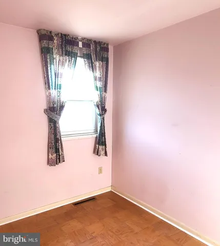 $2,100 | 934 Regina Drive, Baltimore, MD 21227