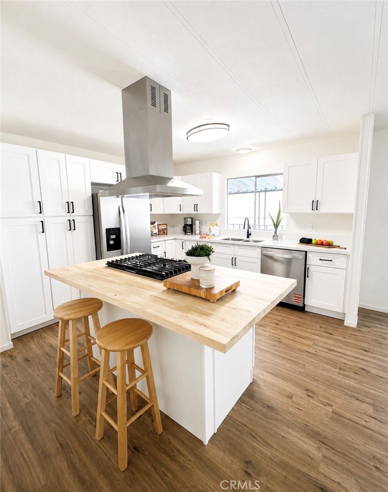 9391 California Avenue, Unit 109 Riverside, CA 92503 - Photo 7 of 24 Kitchen