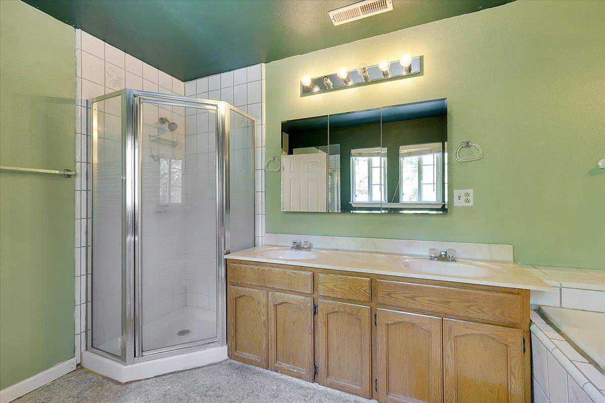 12986 South Mack Road Grass Valley, CA 95949 - Photo 15 of 81