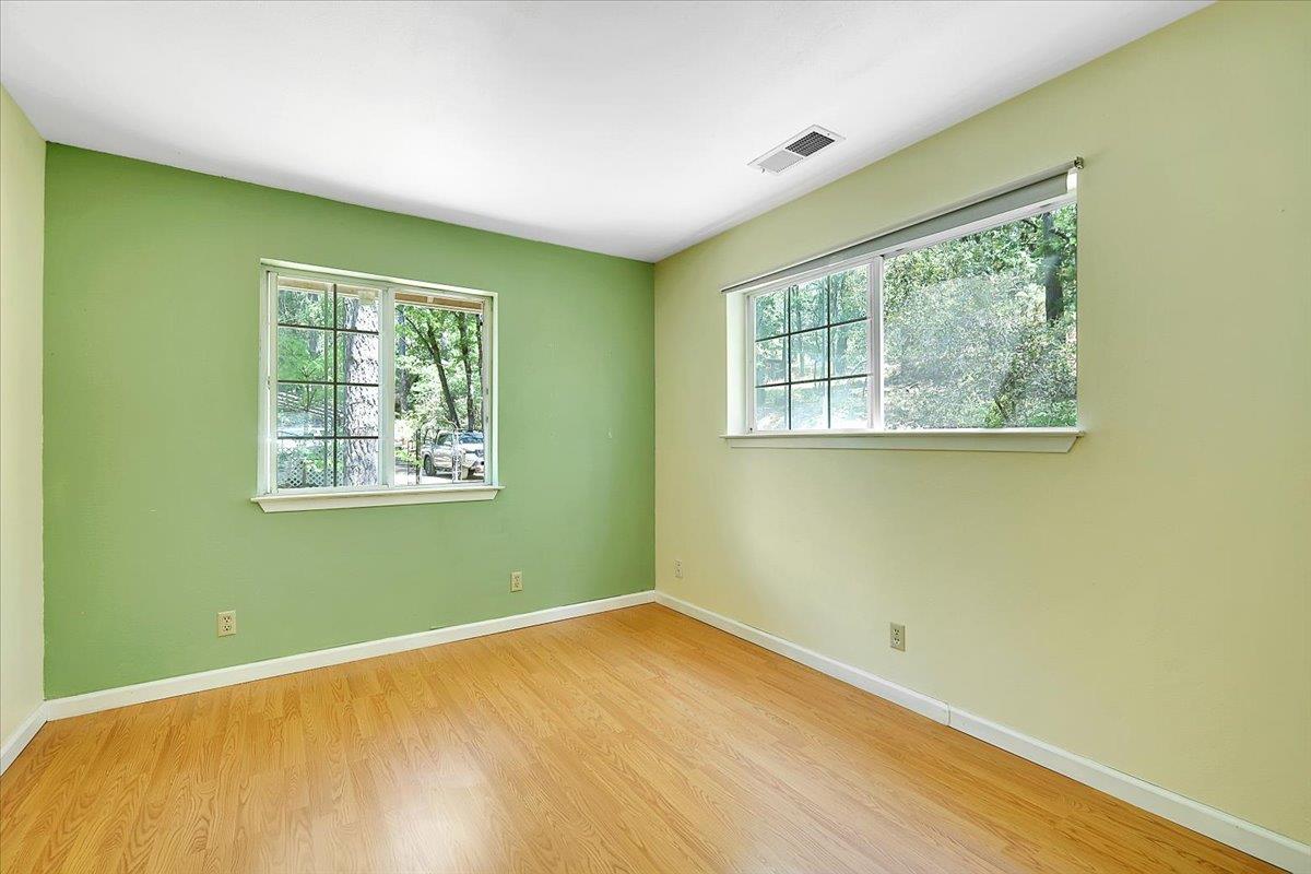 12986 South Mack Road Grass Valley, CA 95949 - Photo 21 of 81