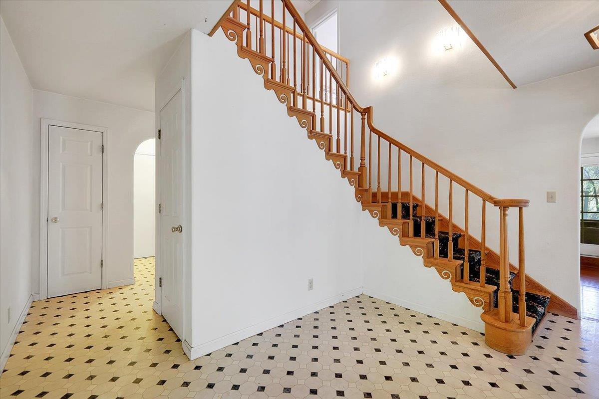 12986 South Mack Road Grass Valley, CA 95949 - Photo 28 of 81