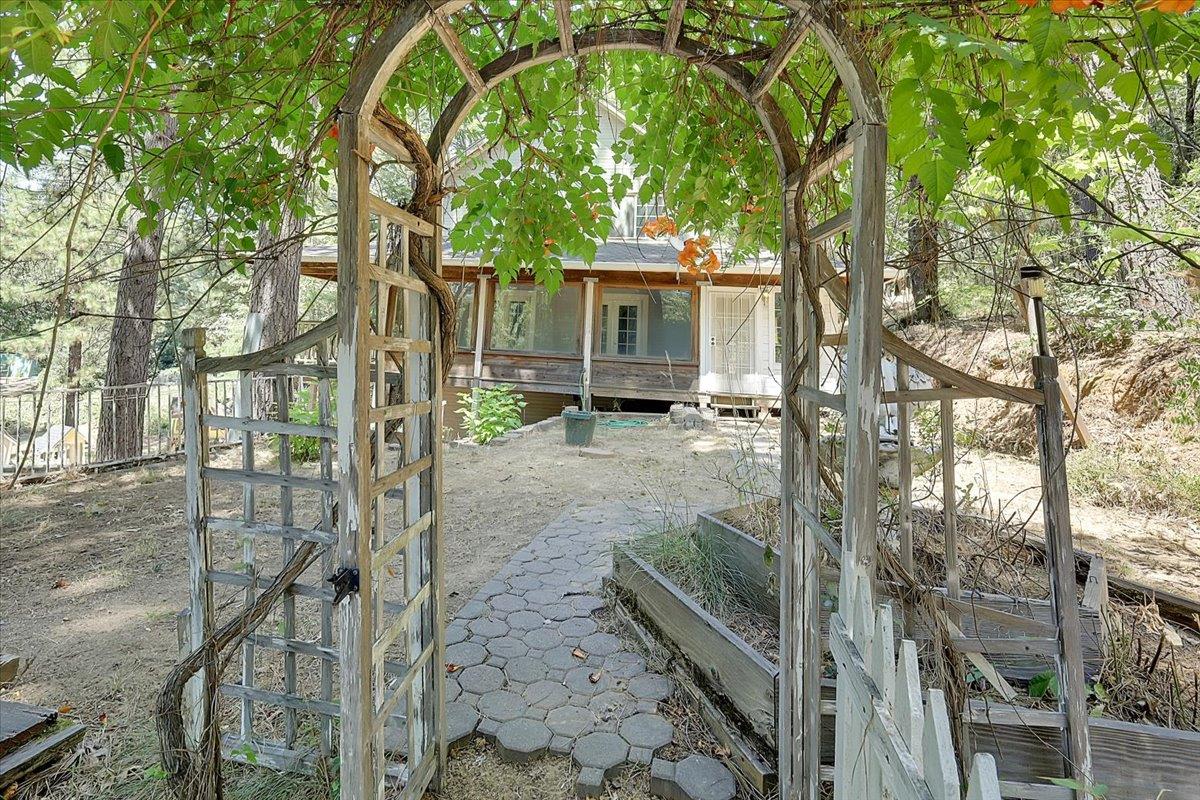 12986 South Mack Road Grass Valley, CA 95949 - Photo 58 of 81