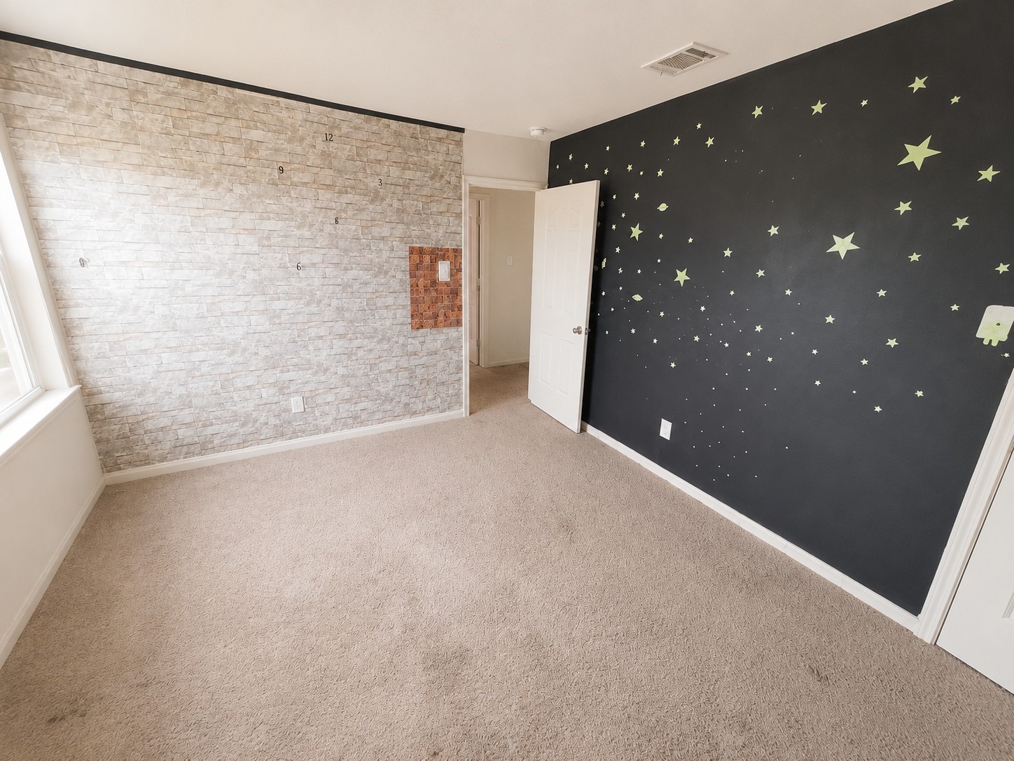 341 Comanche Plains Road La Marque, TX 77568 - Photo 13 of 17 a view of an empty room