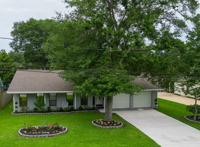 $3,000 | 307 Shirleen Drive, Pasadena, TX 77586