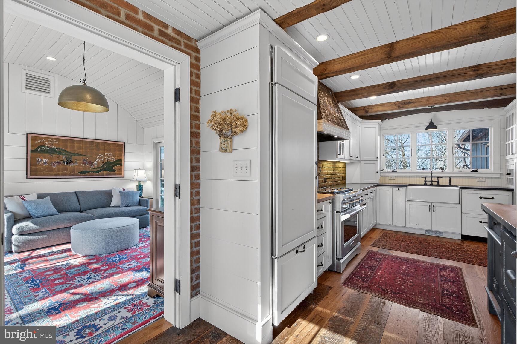 17651 Raven Rocks Road Bluemont, VA 20135 - Photo 7 of 87 Subzero Refrigerator with Freezer Drawer