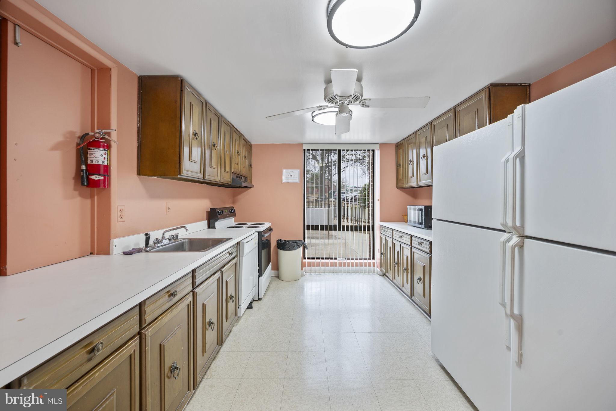 7 Slade Avenue, Unit 119 Baltimore, MD 21208 - Photo 37 of 41 Common Kitchen