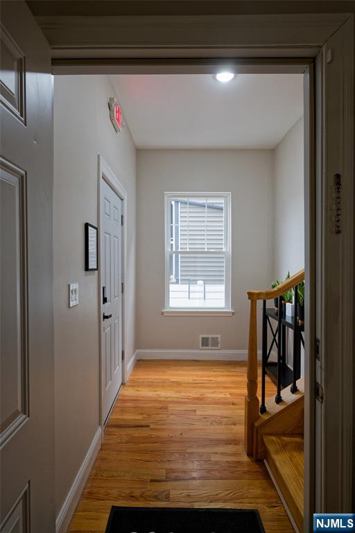 81 Grove Street Montclair, NJ 07042 - Photo 10 of 39
