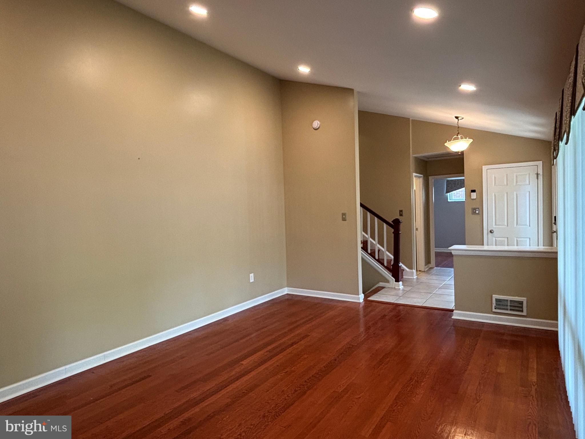 3913 Parsons Road Chevy Chase, MD 20815 - Photo 4 of 43 Living Room with Vaulted Ceilings