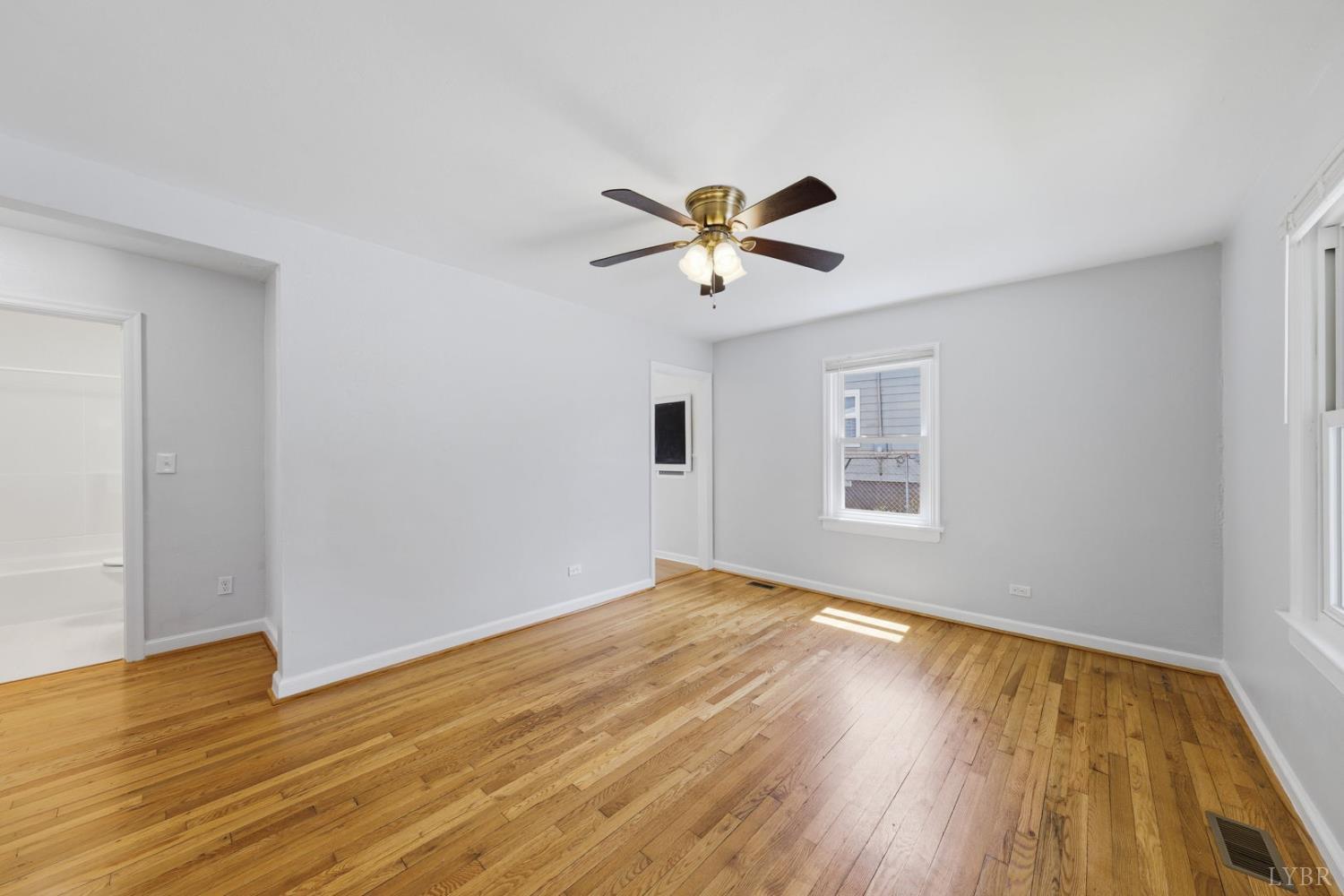 1208 Brandon Road Lynchburg, VA 24502 - Photo 4 of 28 Gallery Image 4