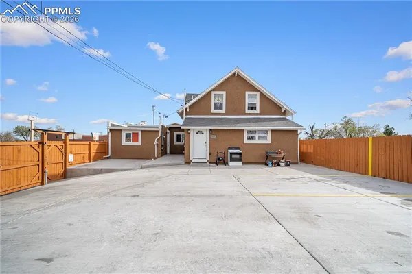 $500,000 | 1835-1839 East 4th Street, Pueblo, CO 81001