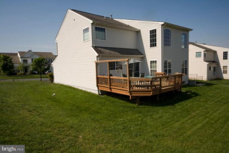14301 Autumn Gold Road Boyds, MD 20841 - Photo 2 of 7 Exterior (Rear)
