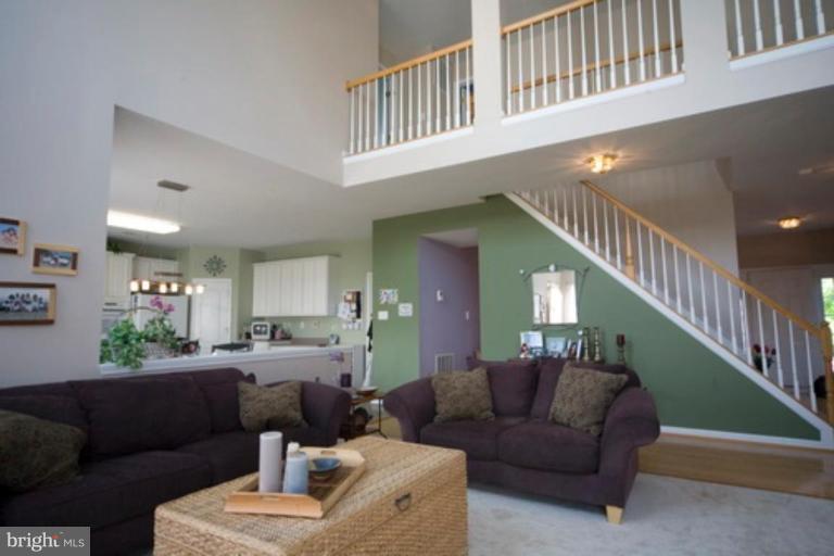 14301 Autumn Gold Road Boyds, MD 20841 - Photo 3 of 7 Family Room