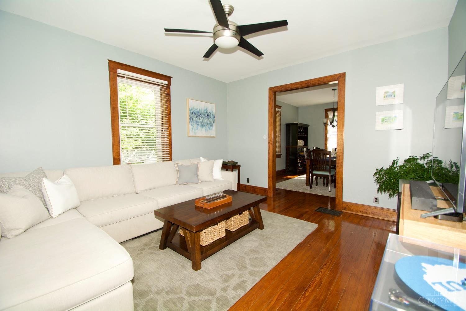 6812 Plainfield Road Cincinnati, OH 45236 - Photo 3 of 29