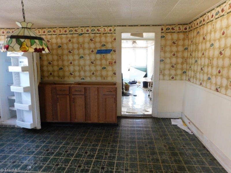 276 Fagge Road Stoneville, NC 27048 - Photo 9 of 34