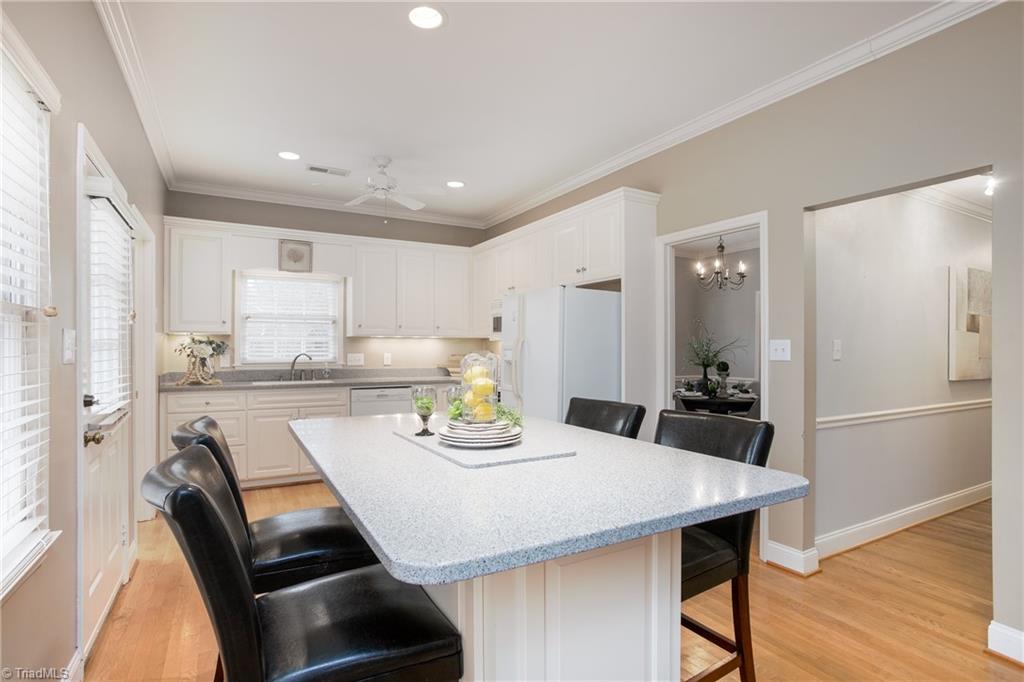 562 Lindley Road Greensboro, NC 27410 - Photo 12 of 36 Gallery Image 12