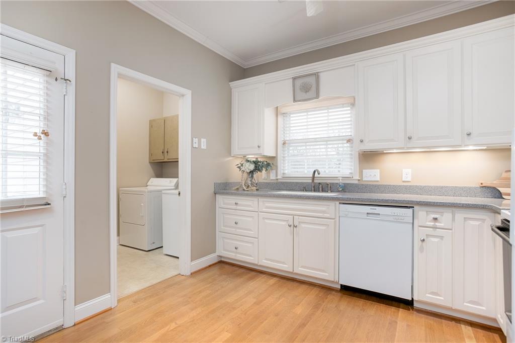 562 Lindley Road Greensboro, NC 27410 - Photo 13 of 36 Gallery Image 13