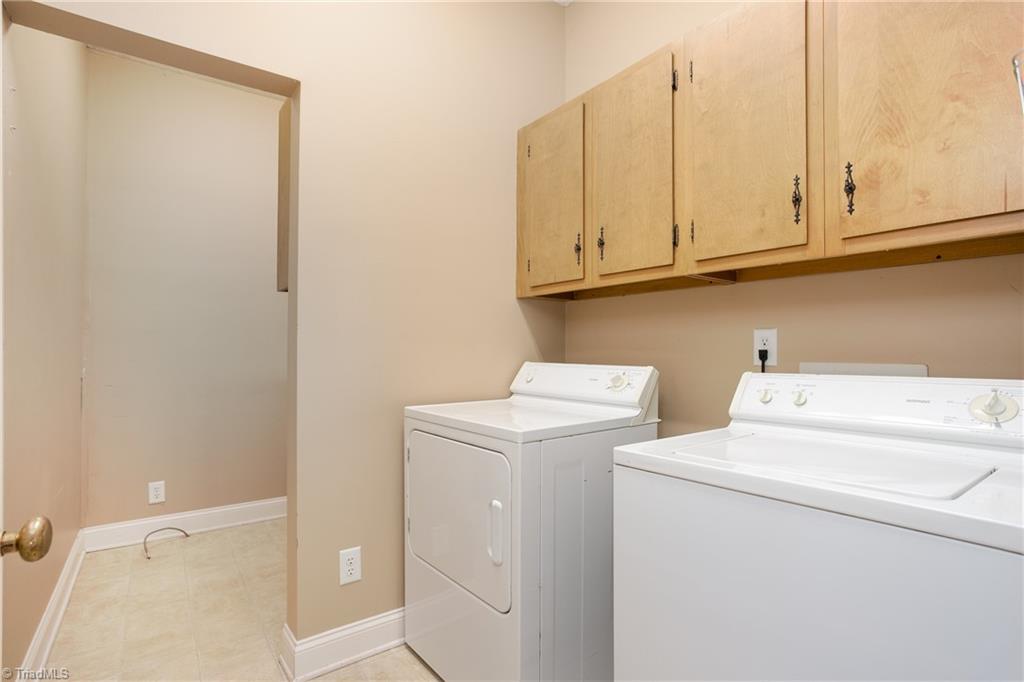 562 Lindley Road Greensboro, NC 27410 - Photo 15 of 36 Gallery Image 15