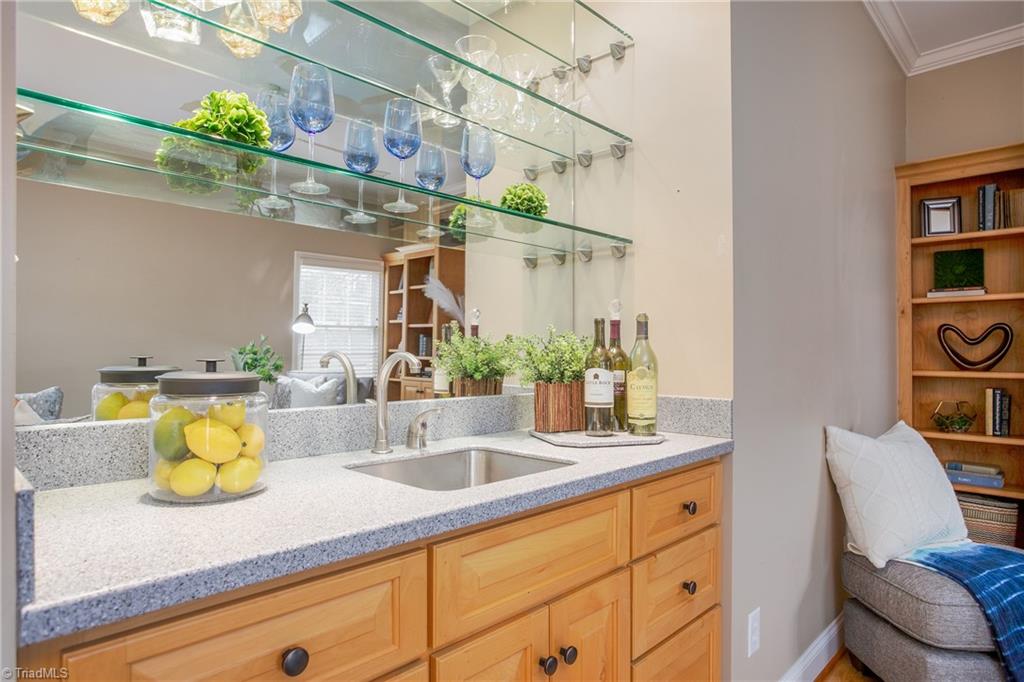 562 Lindley Road Greensboro, NC 27410 - Photo 20 of 36 Gallery Image 20