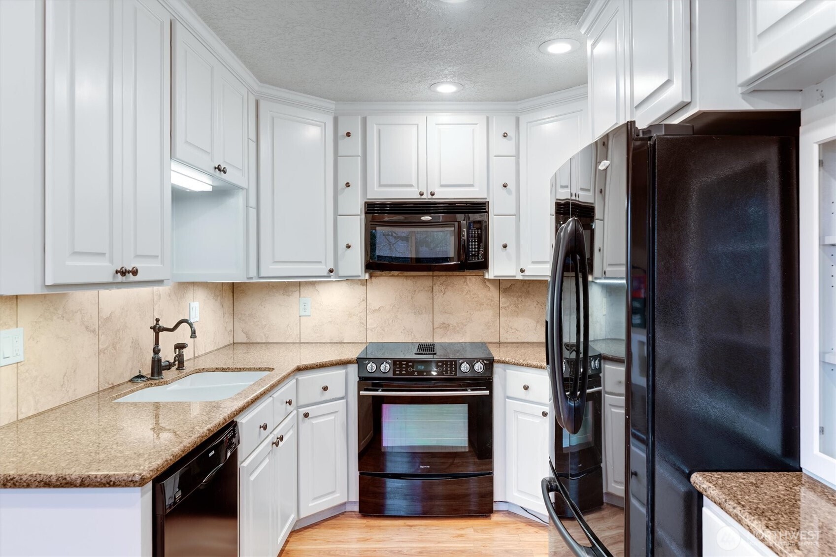 1310 River Road, Unit 9 Longview, WA 98632 - Photo 11 of 40