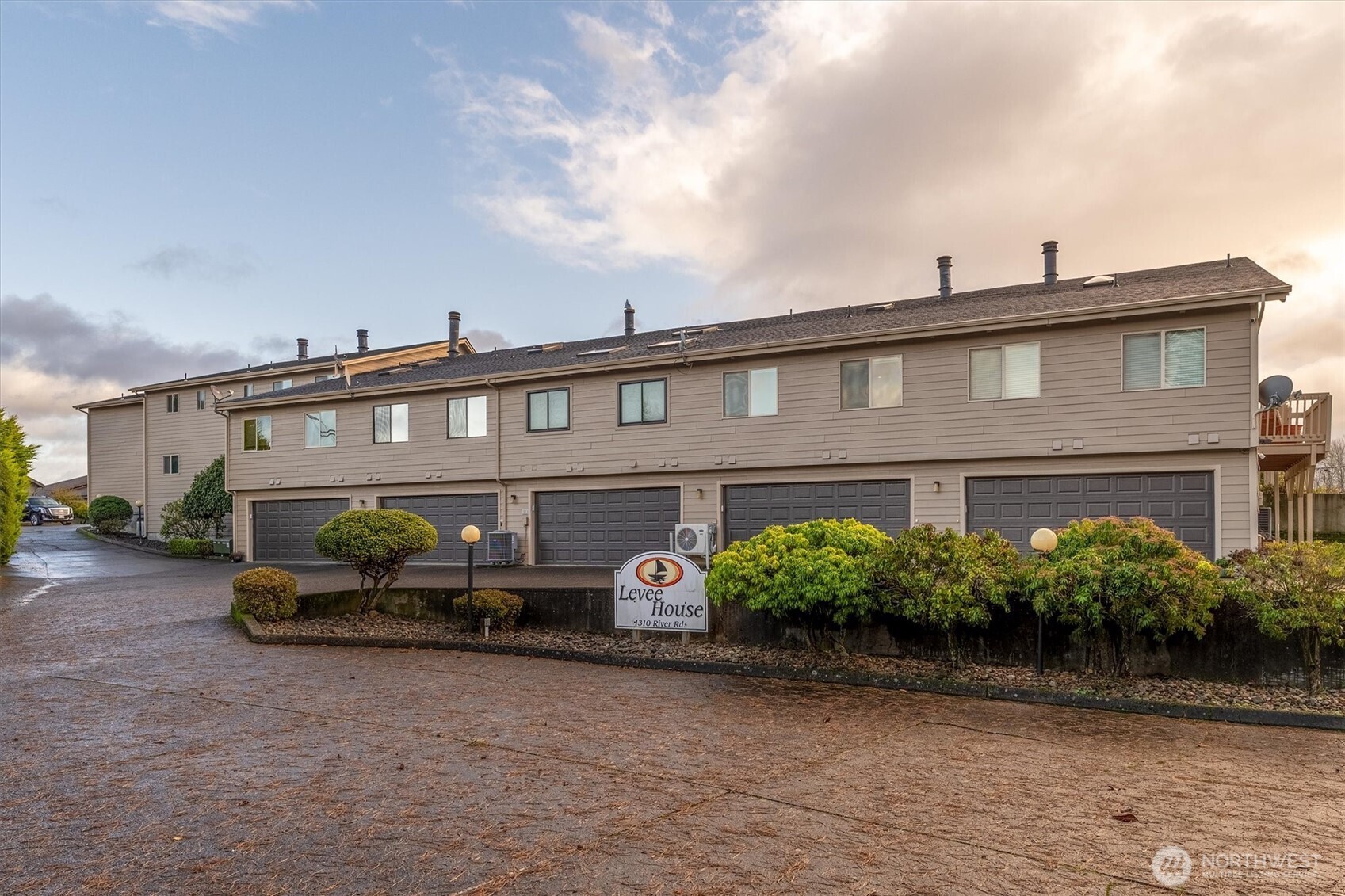 1310 River Road, Unit 9 Longview, WA 98632 - Photo 4 of 40