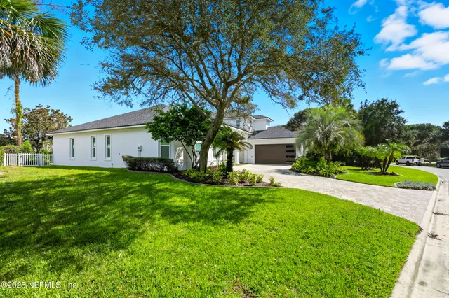 $2,250,000 | 104 Lost Beach Lane, Ponte Vedra Beach, FL 32082