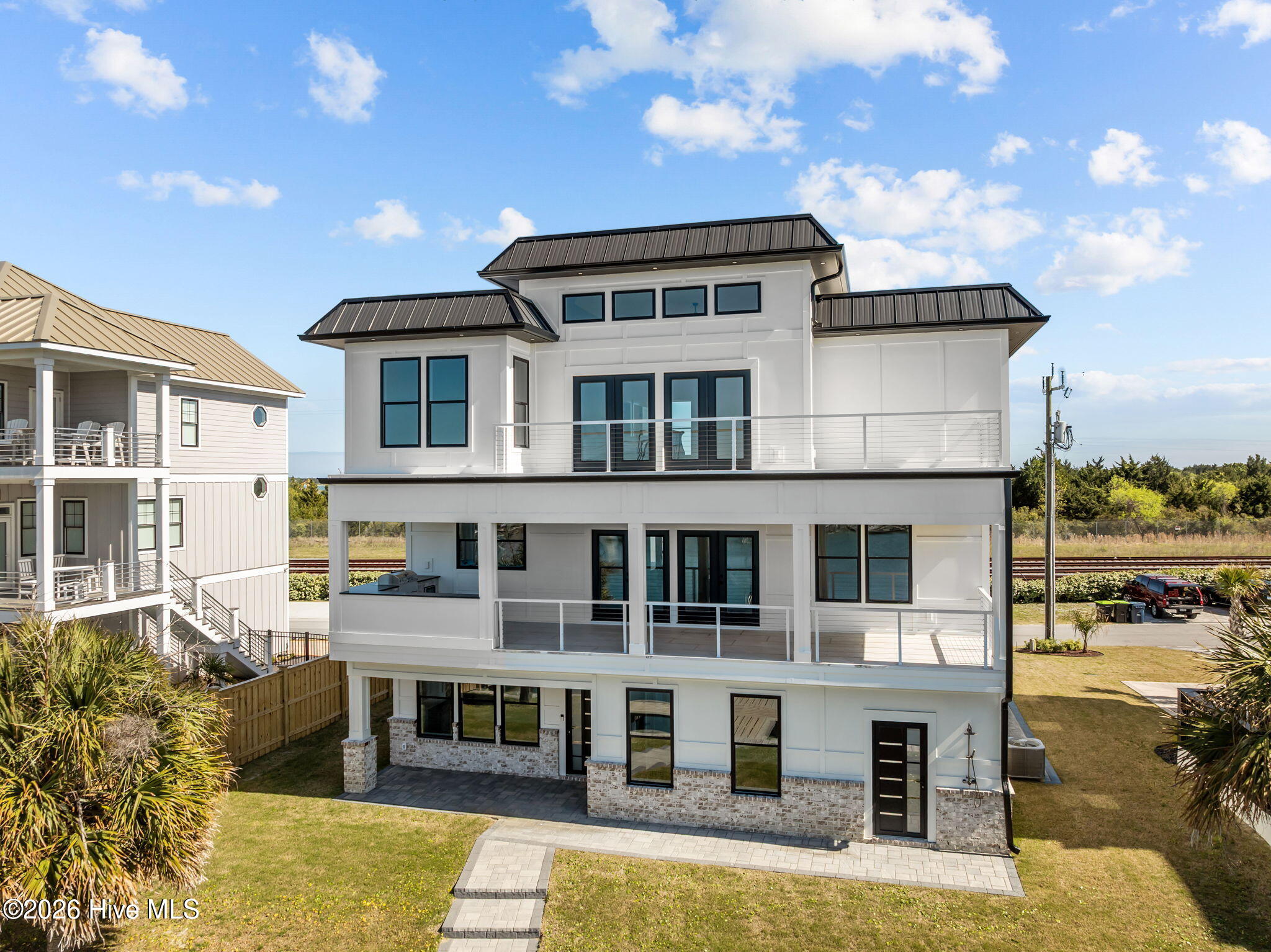 208 Radio Island Road Morehead City, NC 28516 - Photo 6 of 80 5-web-or-mls-208 Radio Island 005