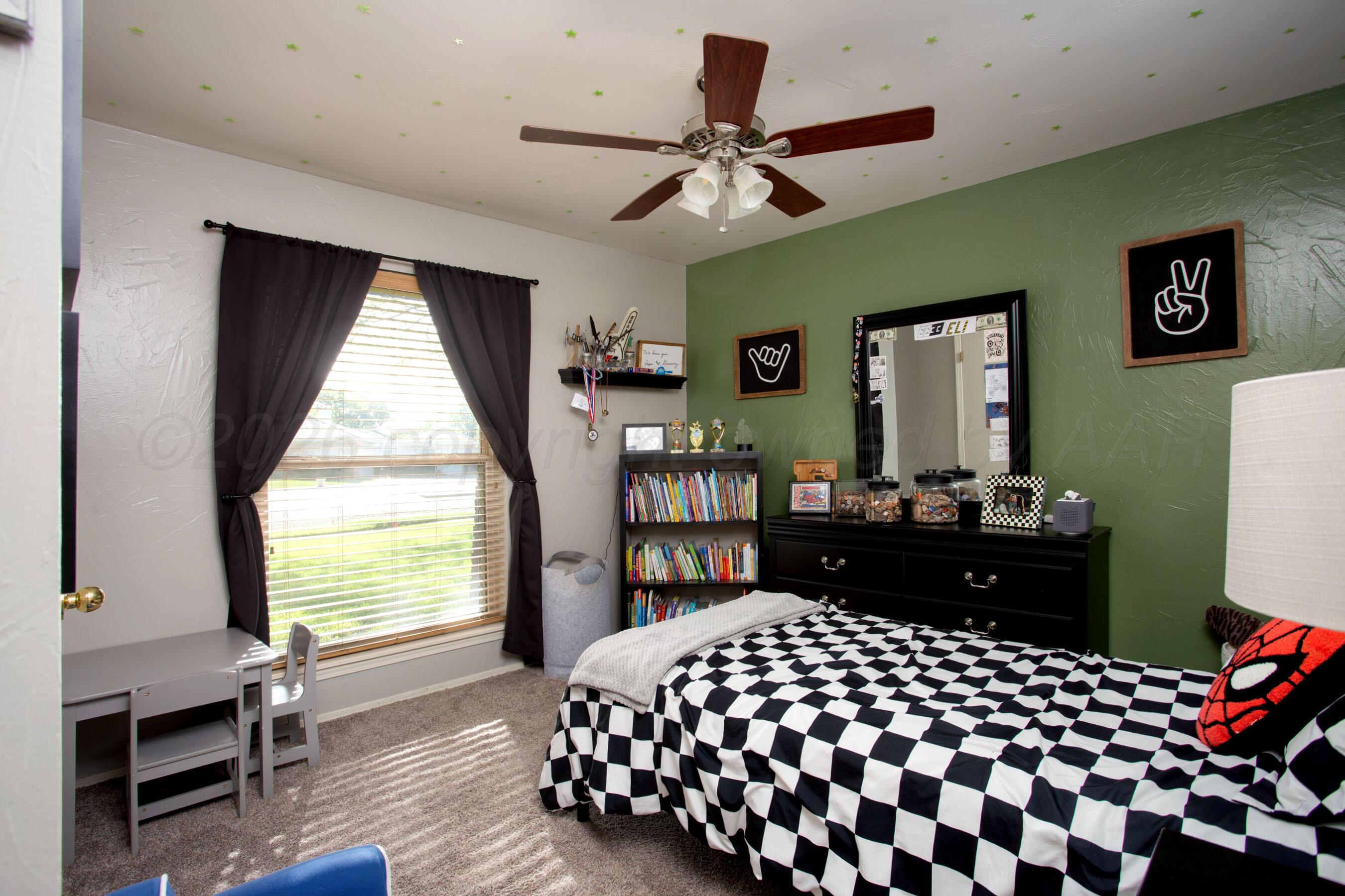 6402 Drexel Road Amarillo, TX 79109 - Photo 18 of 28 Bedroom 2