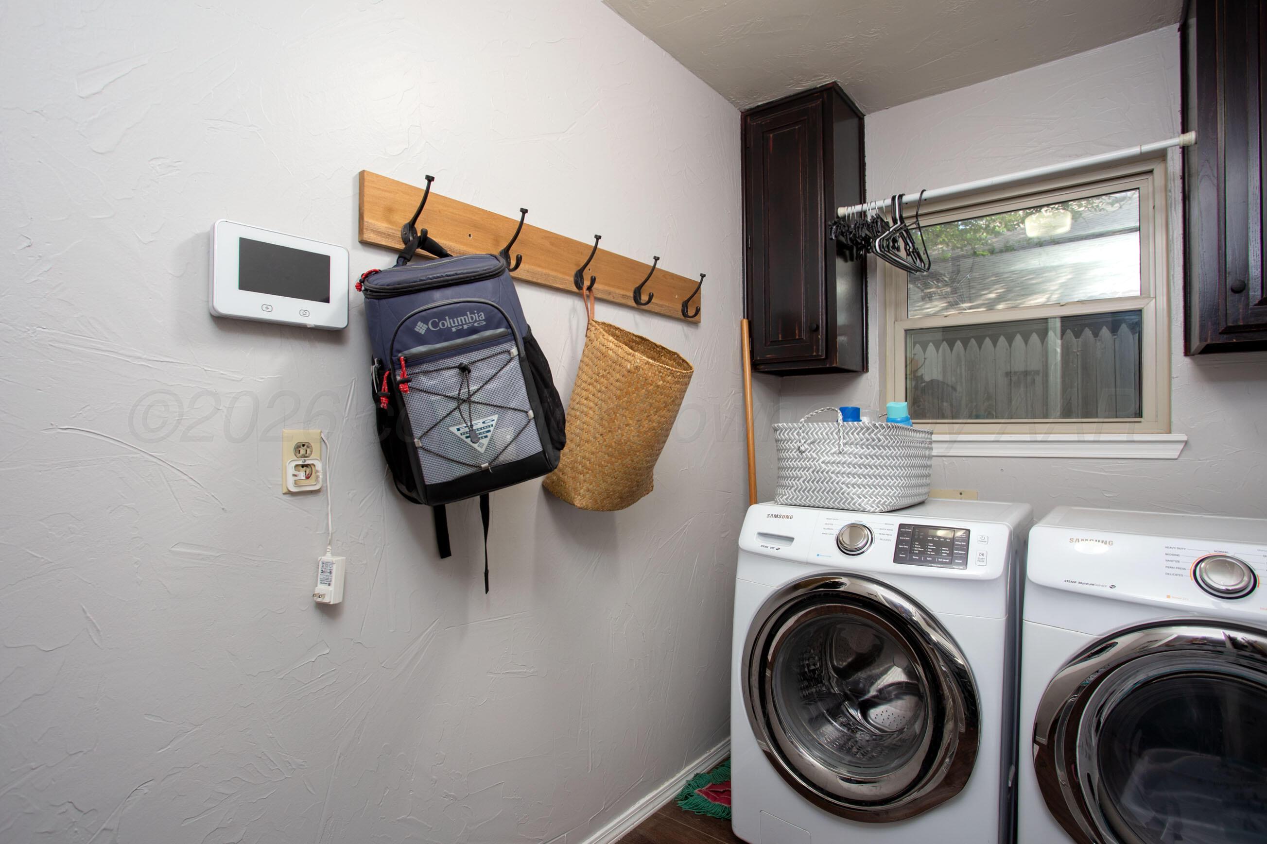 6402 Drexel Road Amarillo, TX 79109 - Photo 24 of 28 Laundry Room