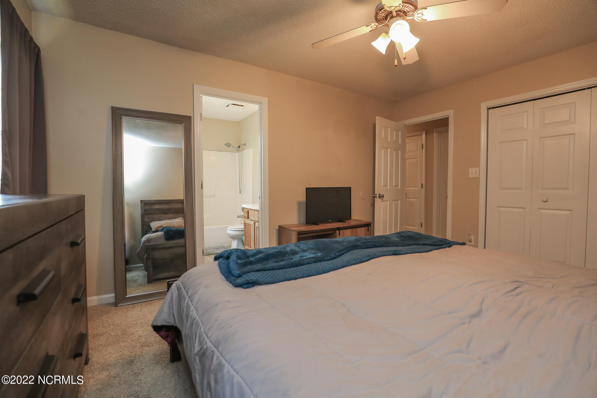 136 Parnell Road Hubert, NC 28539 - Photo 13 of 32 CHristi- 136 Parnell-10