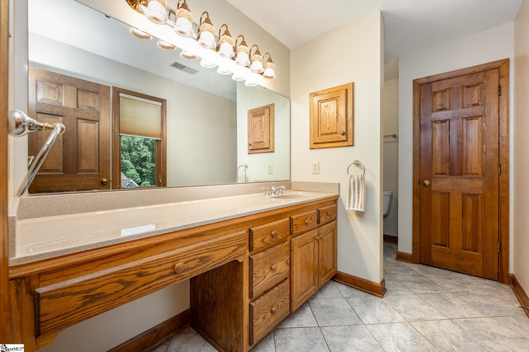 712 Lakewinds Boulevard Inman, SC 29349 - Photo 14 of 36