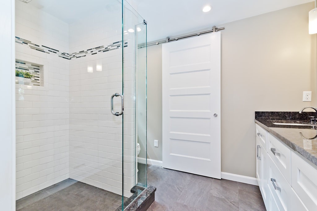 284 Whalom Road Lunenburg, MA 01462 - Photo 13 of 19