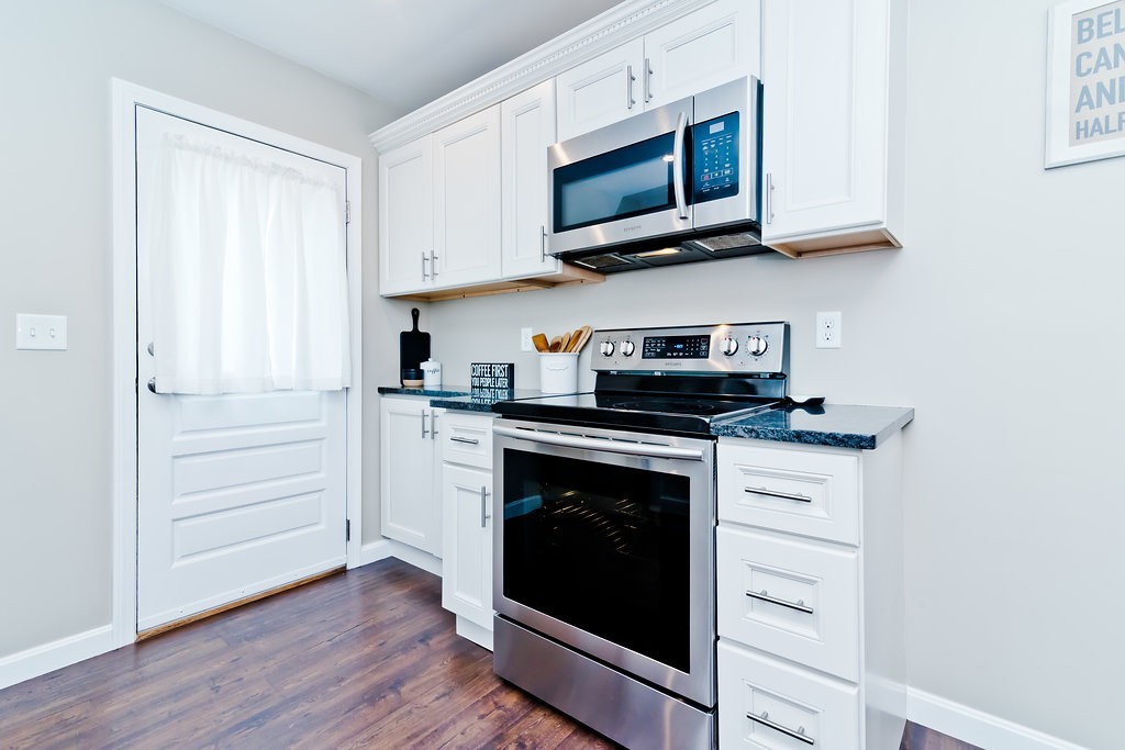 284 Whalom Road Lunenburg, MA 01462 - Photo 6 of 19