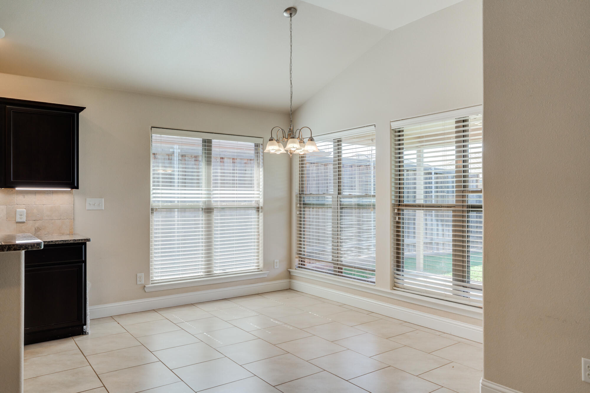 5502 113th Street Lubbock, TX 79424 - Photo 4 of 40 5502-113th-St_Lubbock-TX_20