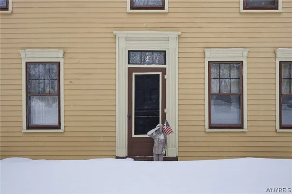 $899,000 | 7127 Kinne Road, Lockport Town, NY 14094