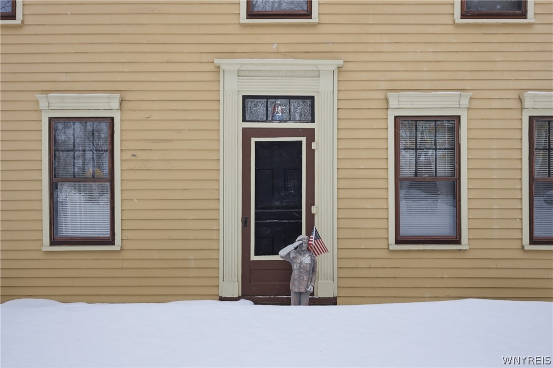 7127 Kinne Road Lockport Town, NY 14094 - Photo 4 of 26