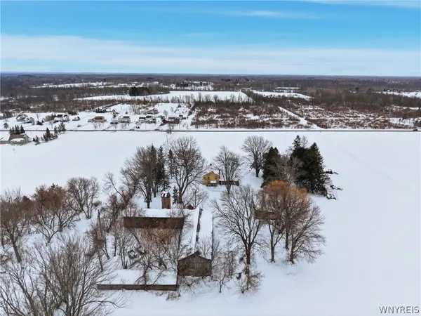 $899,000 | 7127 Kinne Road, Lockport Town, NY 14094