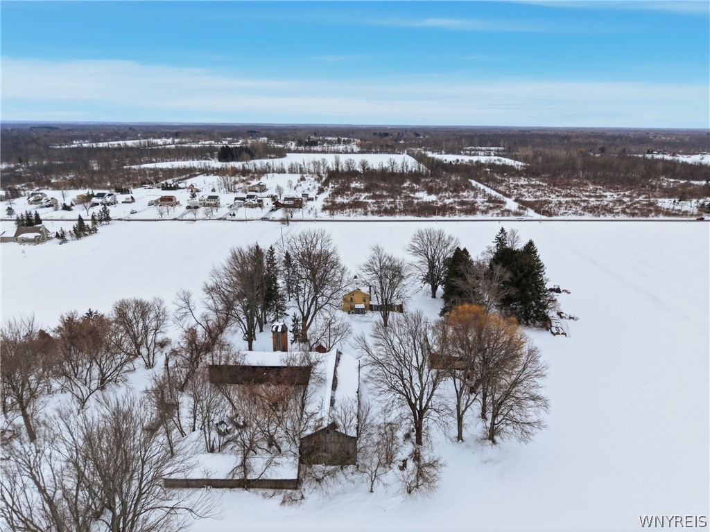 7127 Kinne Road Lockport Town, NY 14094 - Photo 9 of 26