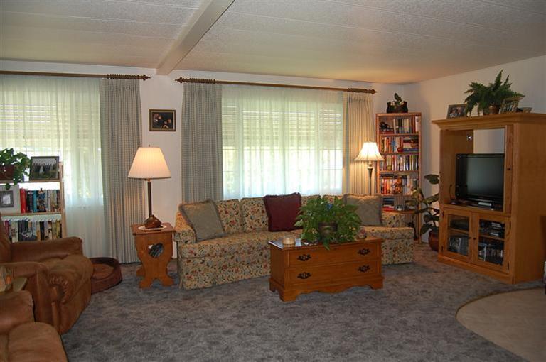 5076 Leonard Road Grants Pass, OR 97527 - Photo 4 of 25 Additional Photo